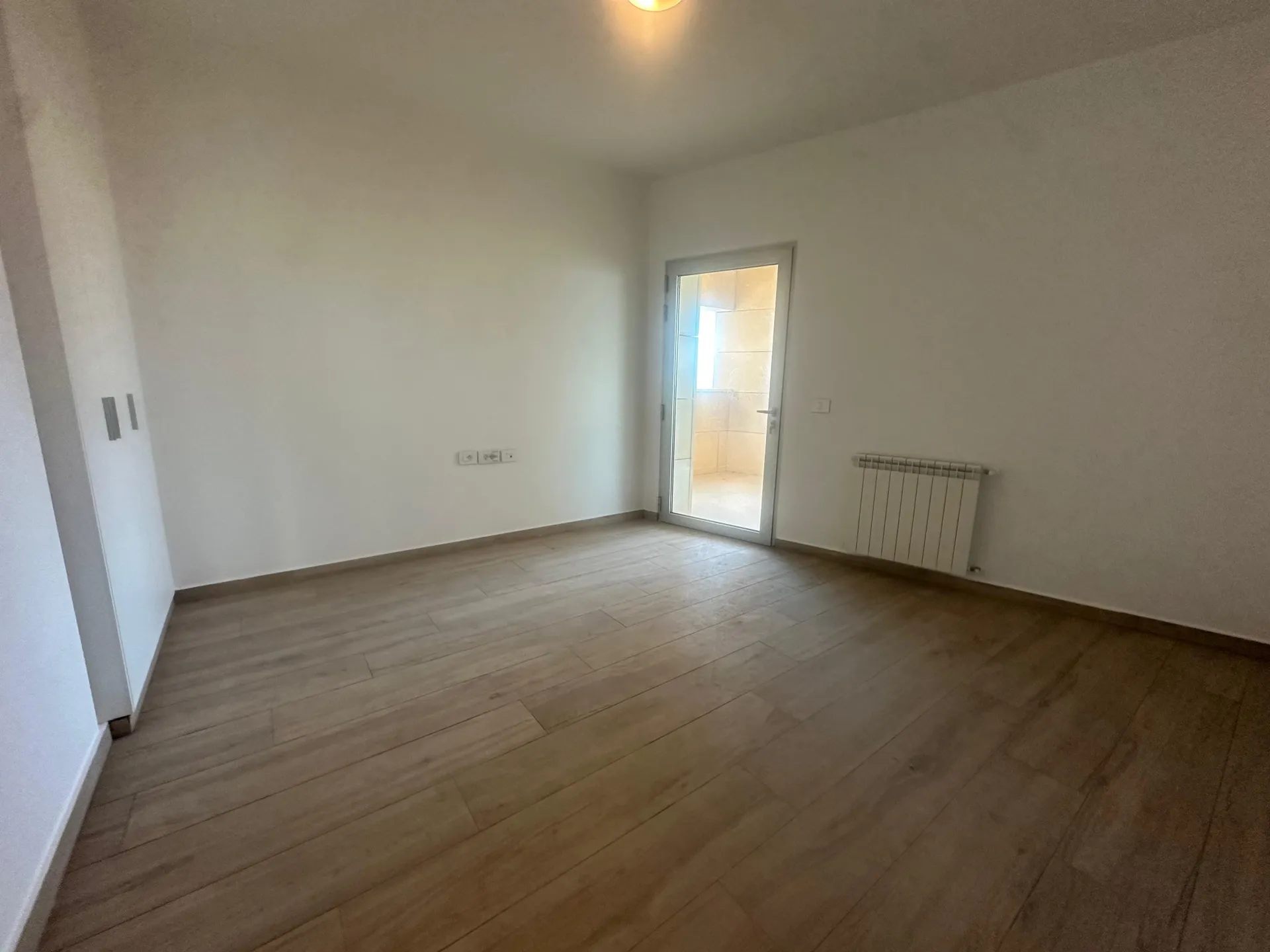 High-End 2-Bedroom Apartment For Rent in Down Town — photo 3