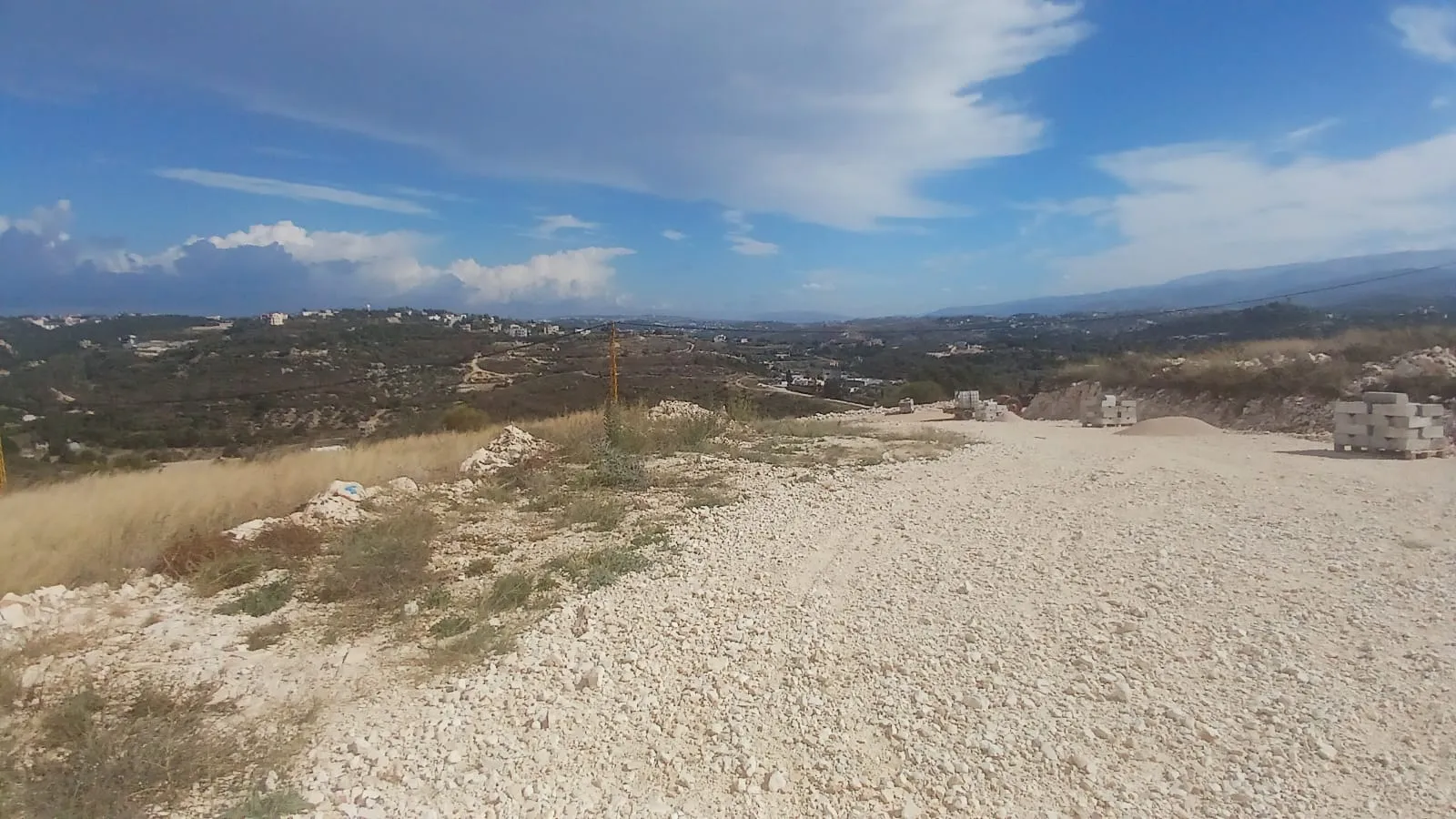 Prime Residential Land Plot For Sale in a Project in Basbina, Batroun — الصورة 3