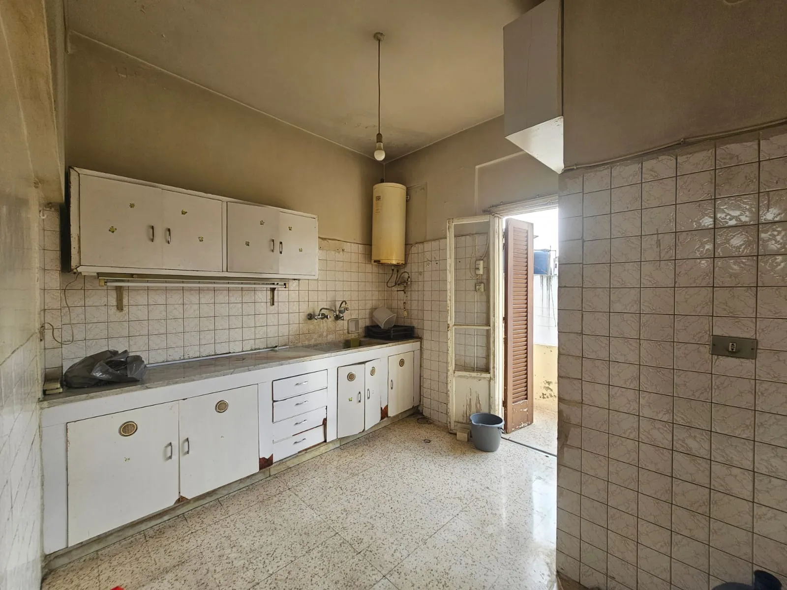 Apartment For Rent in Achrafieh, Rmeil — photo 5