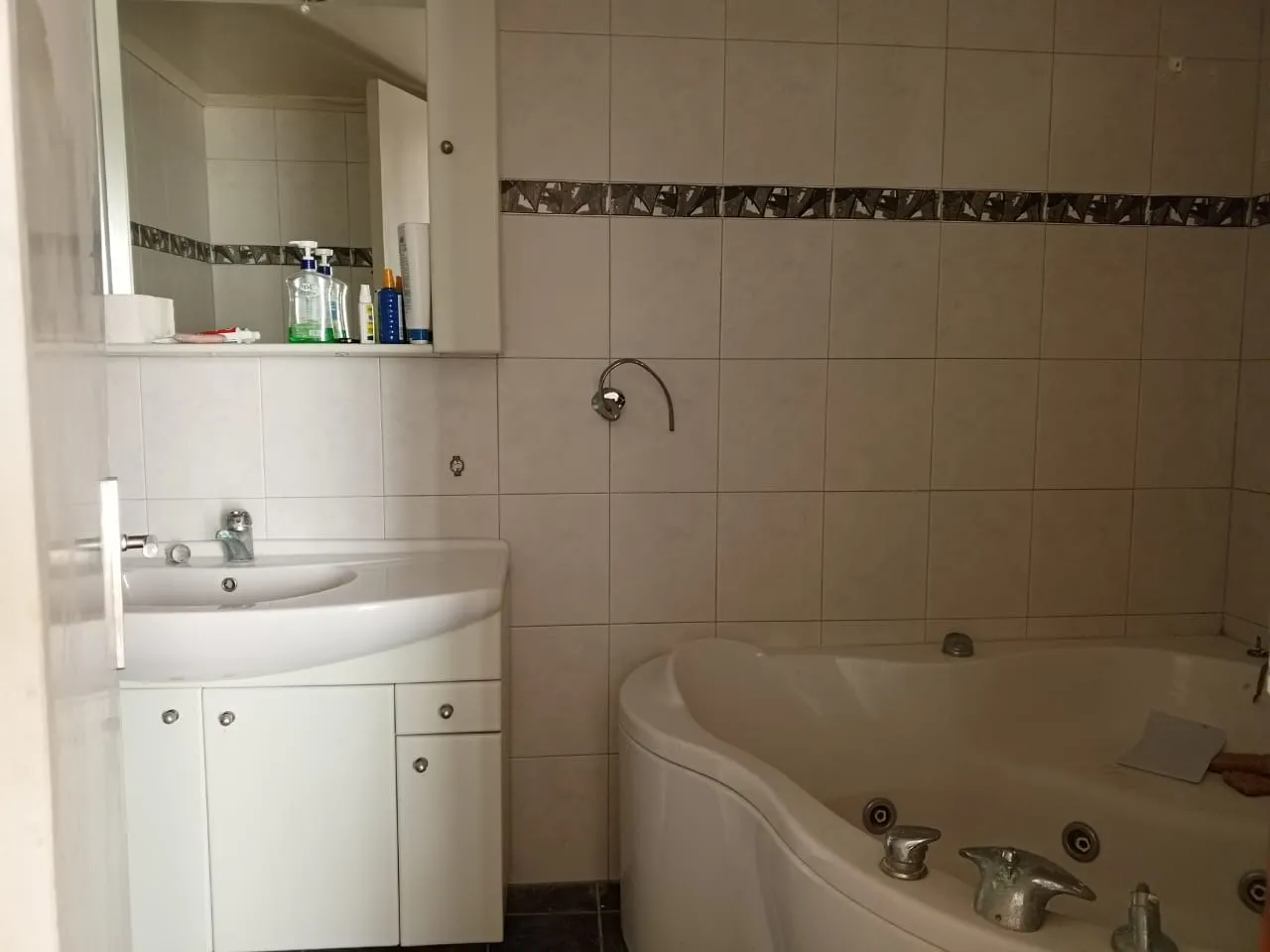 Cozy Apartment For Sale in Aamchit — الصورة 9