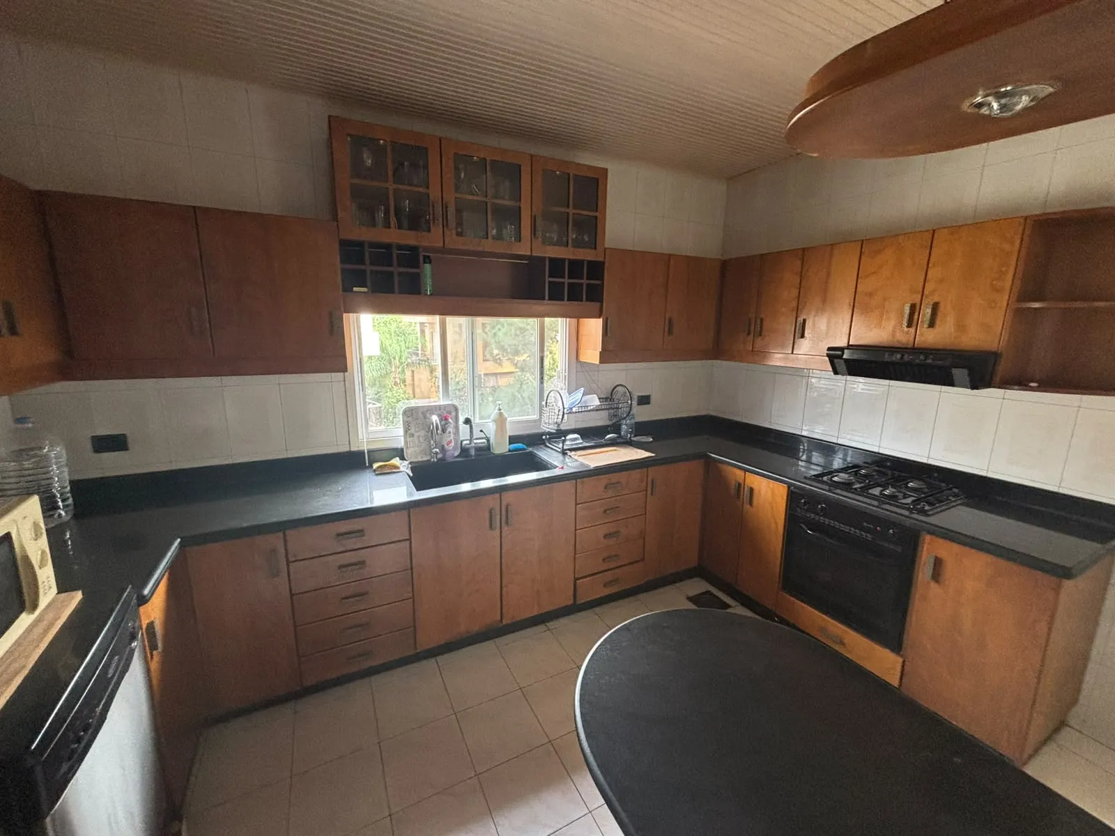 Furnished 3-Bedroom Apartment For Rent in Naccache — الصورة 4