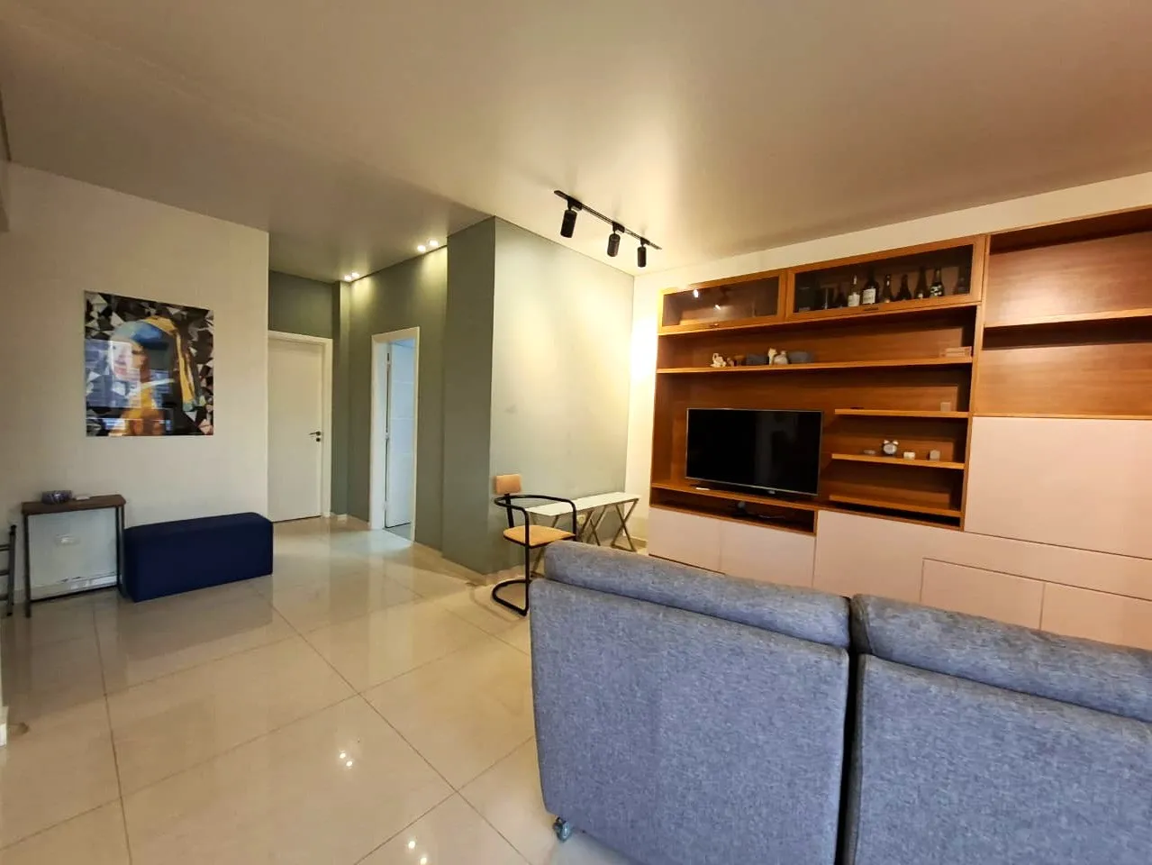 Fully Furnished & Decorated Brand New Apartment For Rent in Horsh Tabet — الصورة 3