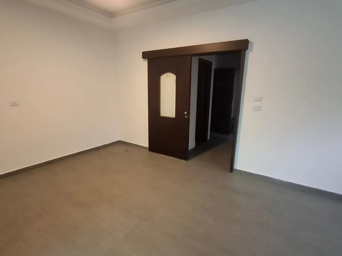 2-Bedroom Apartment With Terrace For Sale in Bsalim — الصورة 2