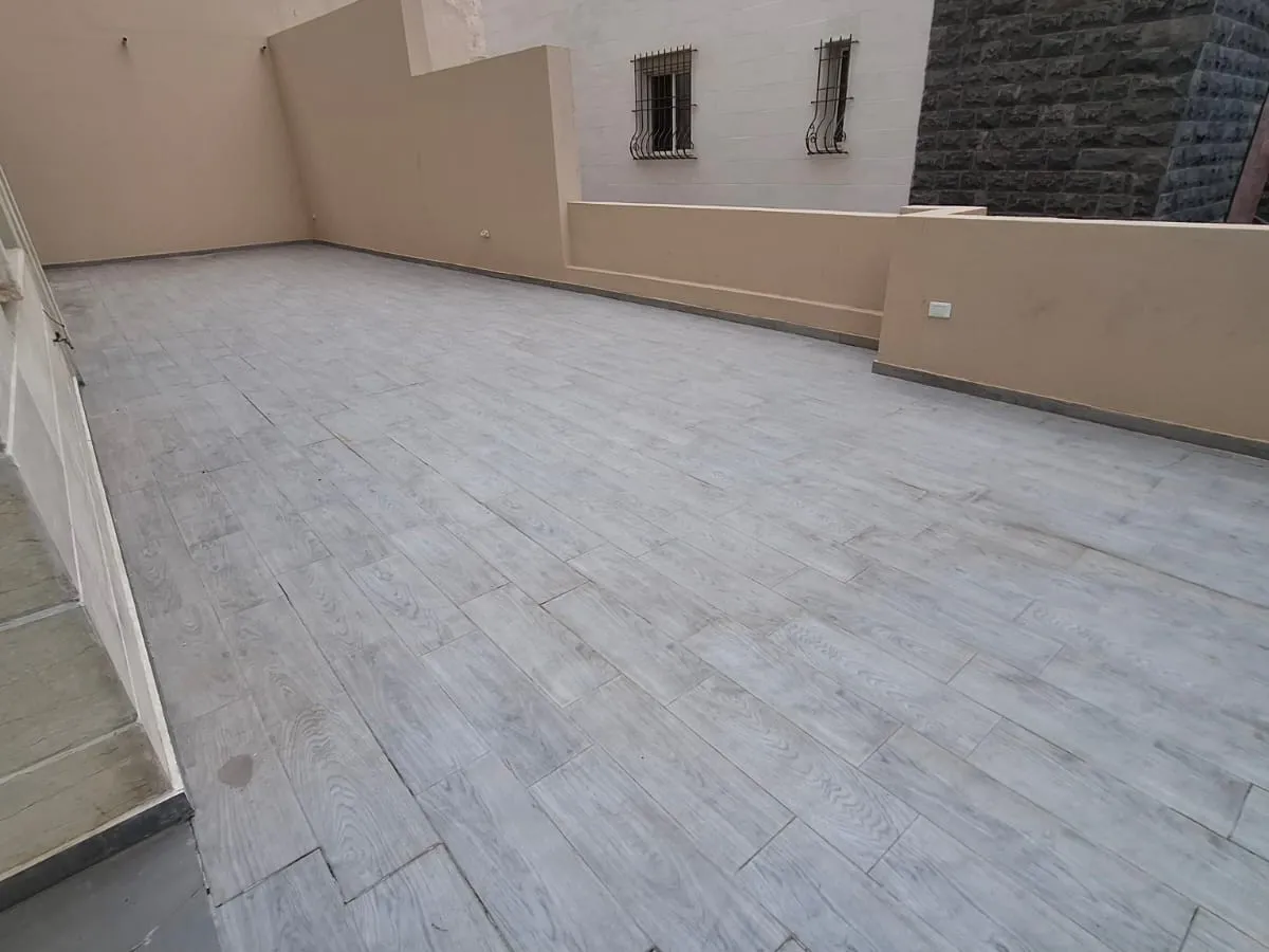 2-Bedroom Apartment With Terrace For Sale in Bsalim — الصورة 3