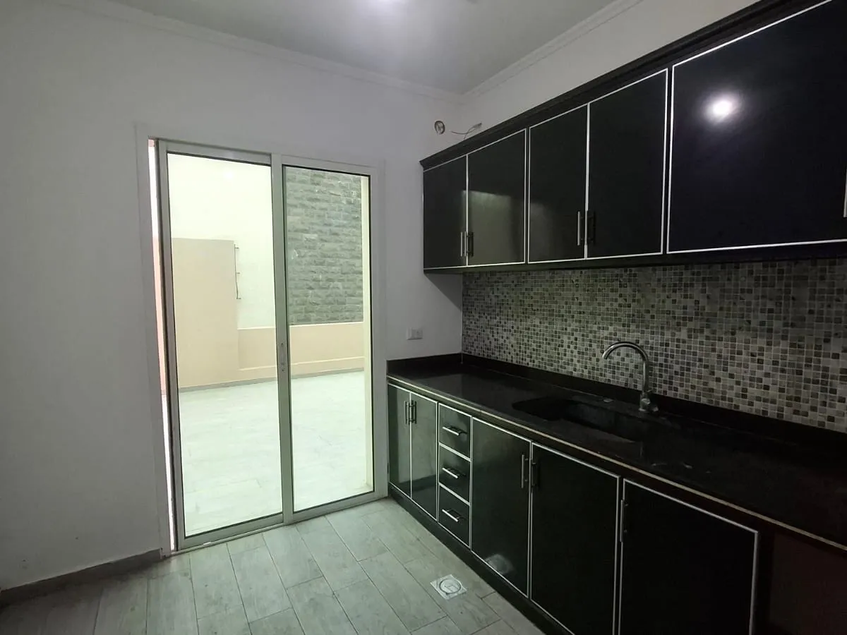 2-Bedroom Apartment With Terrace For Sale in Bsalim — الصورة 6
