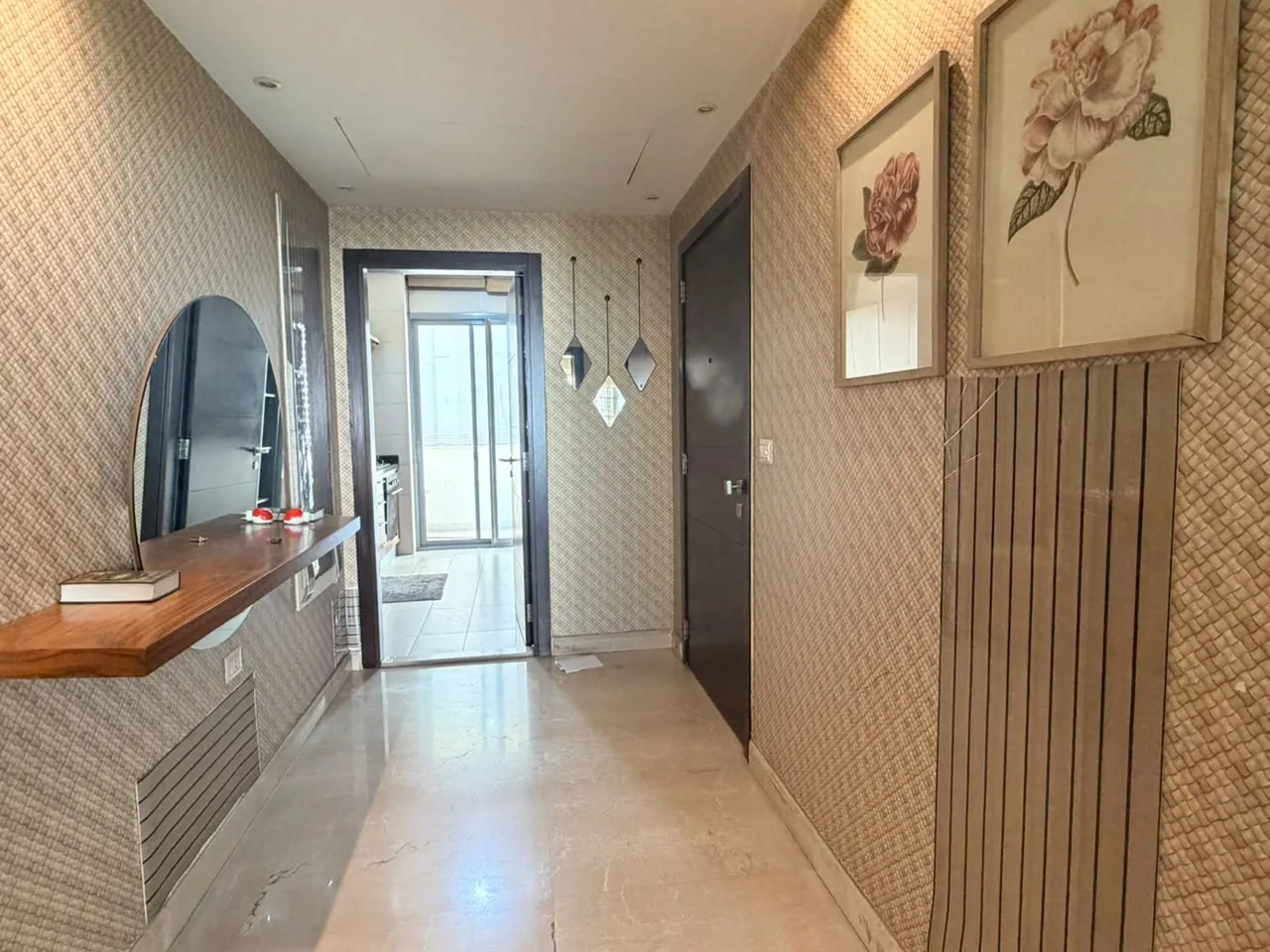 Elegant & Modern Apartment For Sale in Achrafieh, Sioufi — photo 7