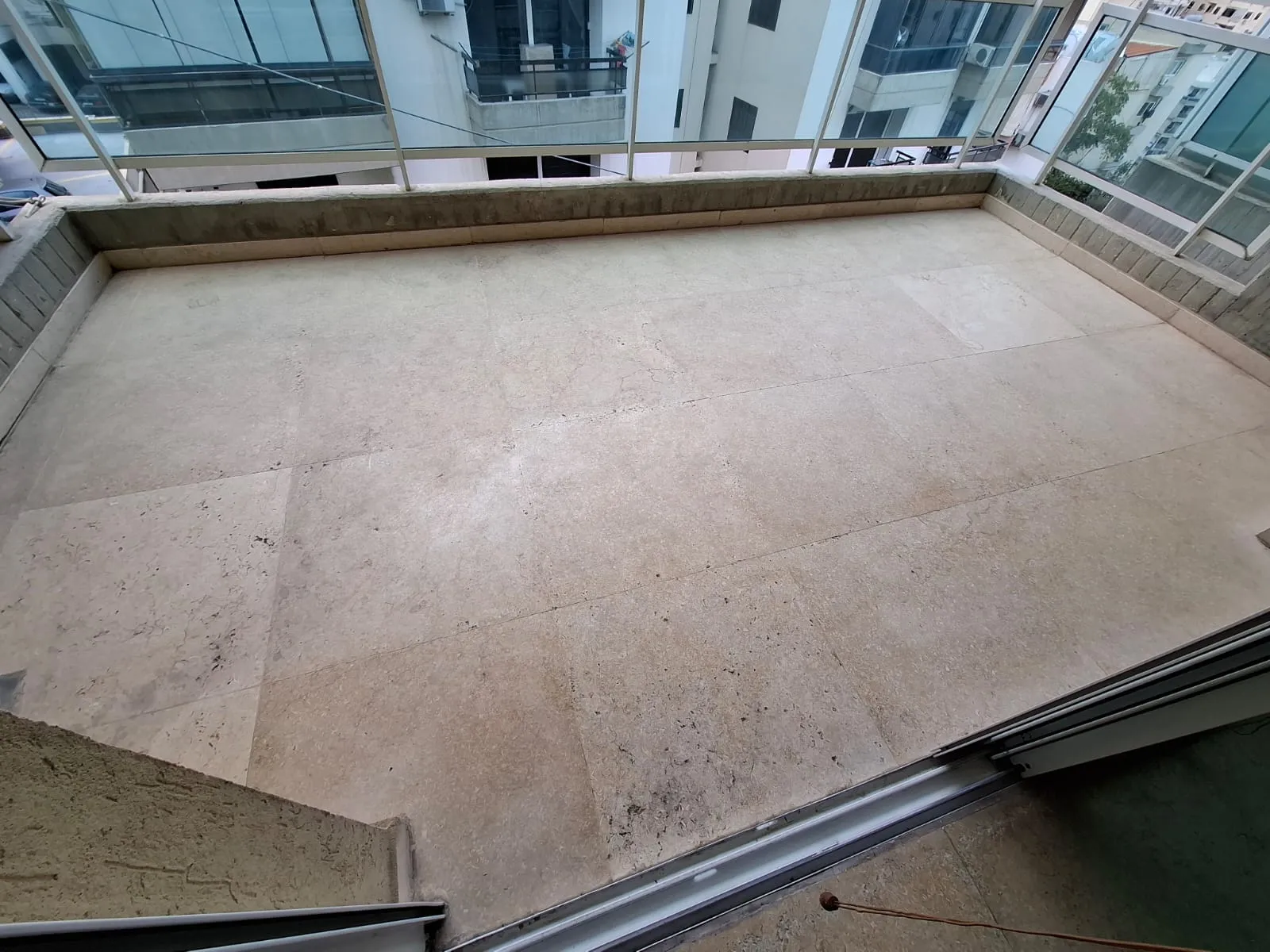 Unfurnished 3-Bedroom Apartment For Rent in Zouk Mikael — الصورة 3