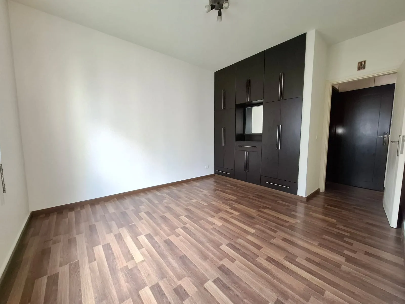 Unfurnished 3-Bedroom Apartment For Rent in Zouk Mikael — الصورة 7