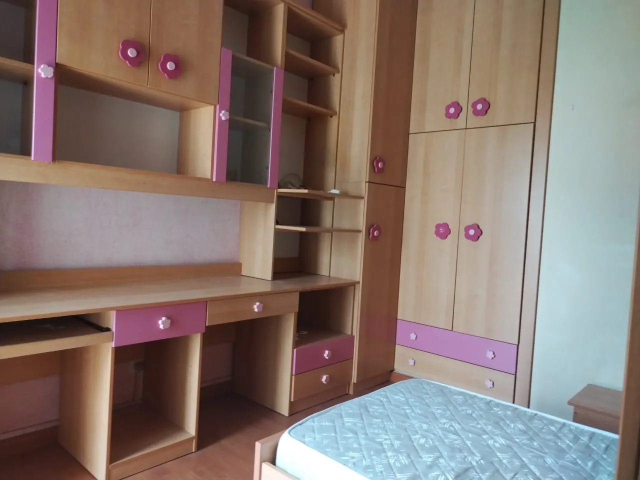 Spacious 3-Bedroom Apartment With Sea Veiw For Sale In Kfaryassine — الصورة 10