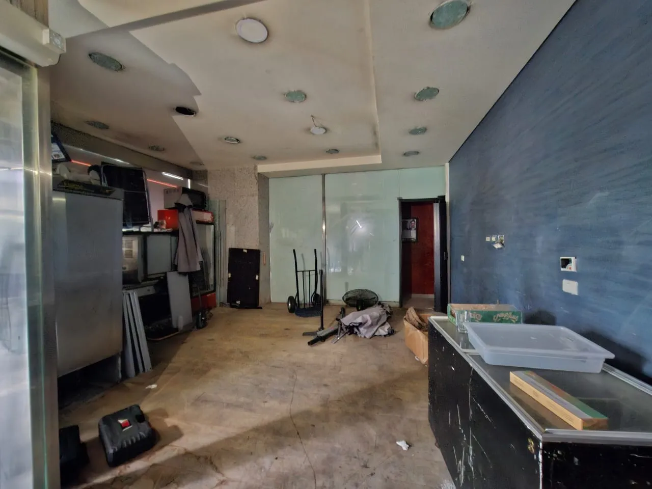350 SQM Triplex Shop With Terrace & Garden For Rent in Zouk Mosbeh — الصورة 6