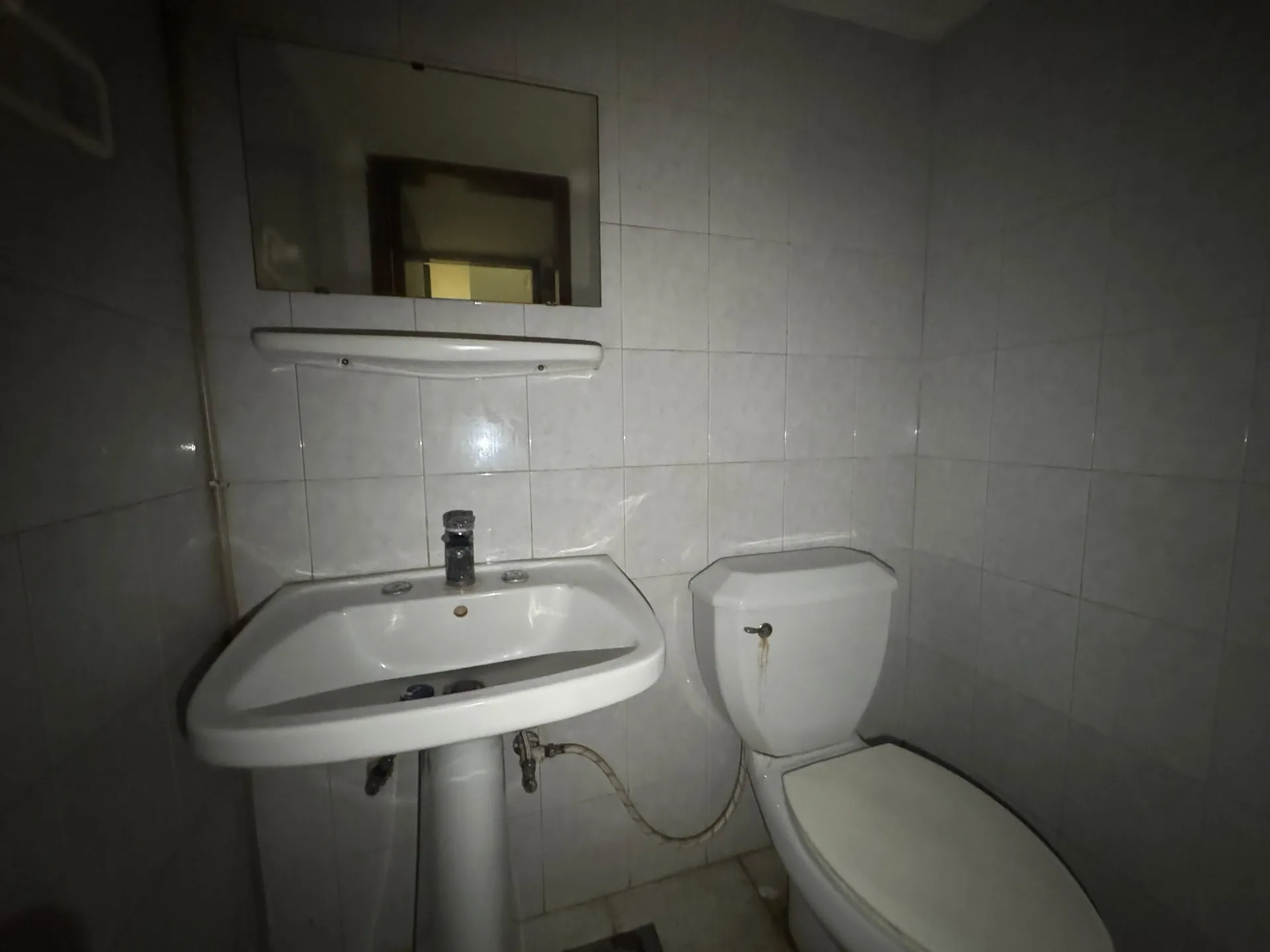 90 SQM Office For Rent in Hamra, Ras Beirut — الصورة 5