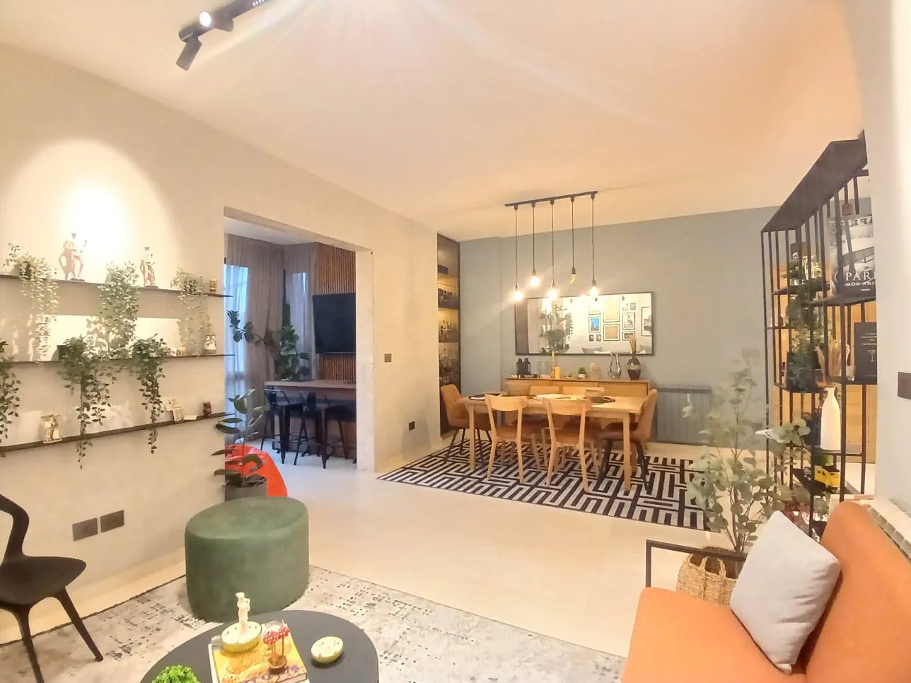 Beautifully Decorated & Furnished Apartment For Sale in Bsalim — الصورة 5