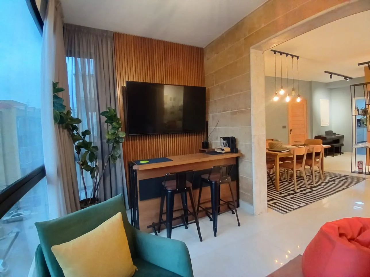 Beautifully Decorated & Furnished Apartment For Sale in Bsalim — الصورة 6