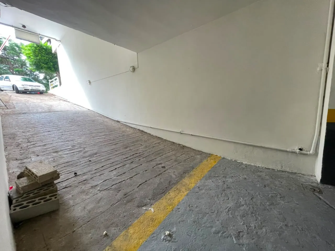 A 260 SQM Warehouse For Rent in Achrafieh, Geitawi — الصورة 5