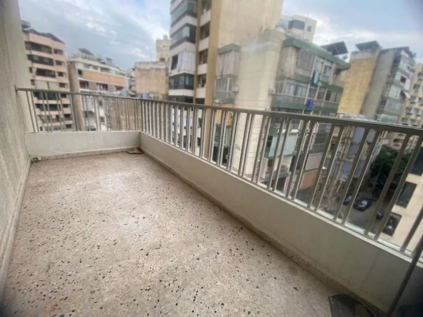 3-Bedroom Unfurnished Apartment For Sale in Verdun, Beirut — photo 6