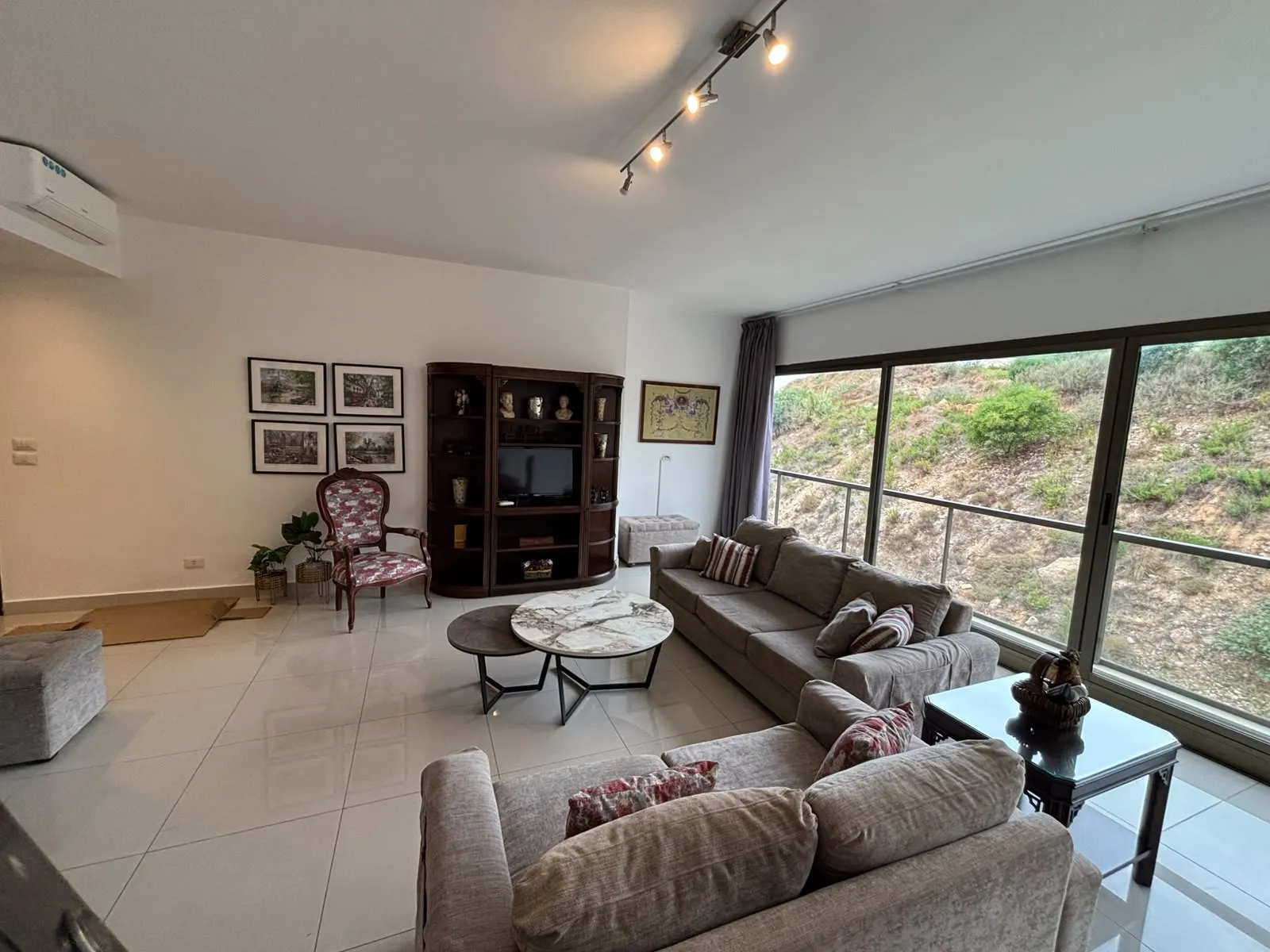 Furnished Apartment in a Gated Community For Rent In Dbayeh — الصورة 2