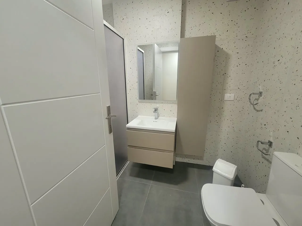 Furnished Chalet For Rent in Jbeil — الصورة 4