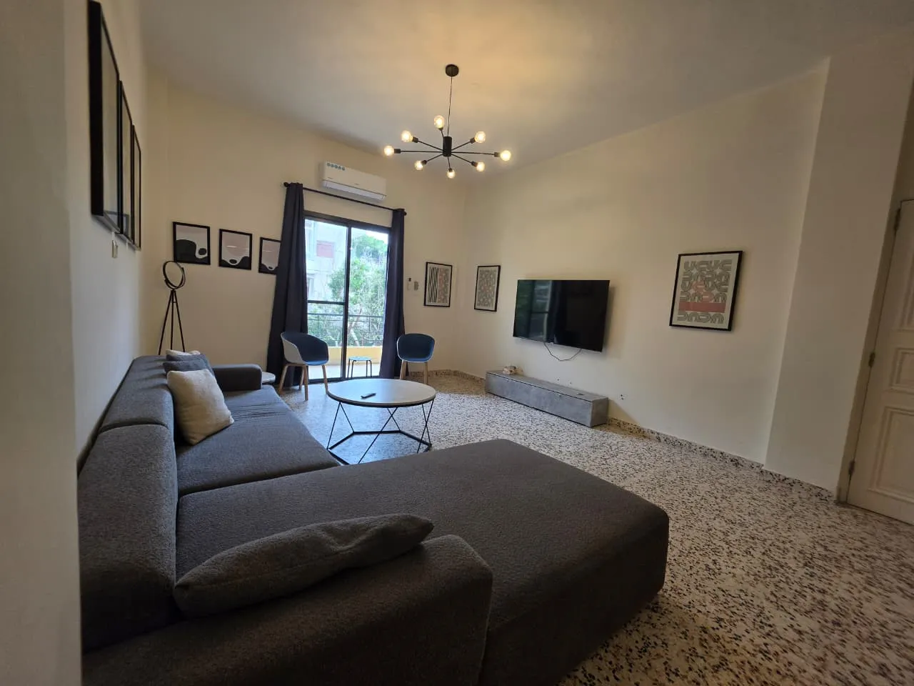 Furnished Apartment For Rent in Batroun — الصورة 2