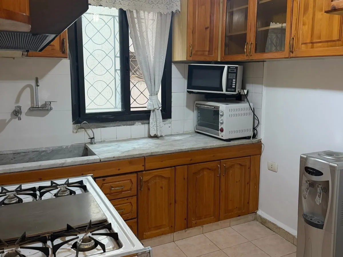 Furnished 2-Bedroom Apartment For Rent in Hadath, Baabda — الصورة 3