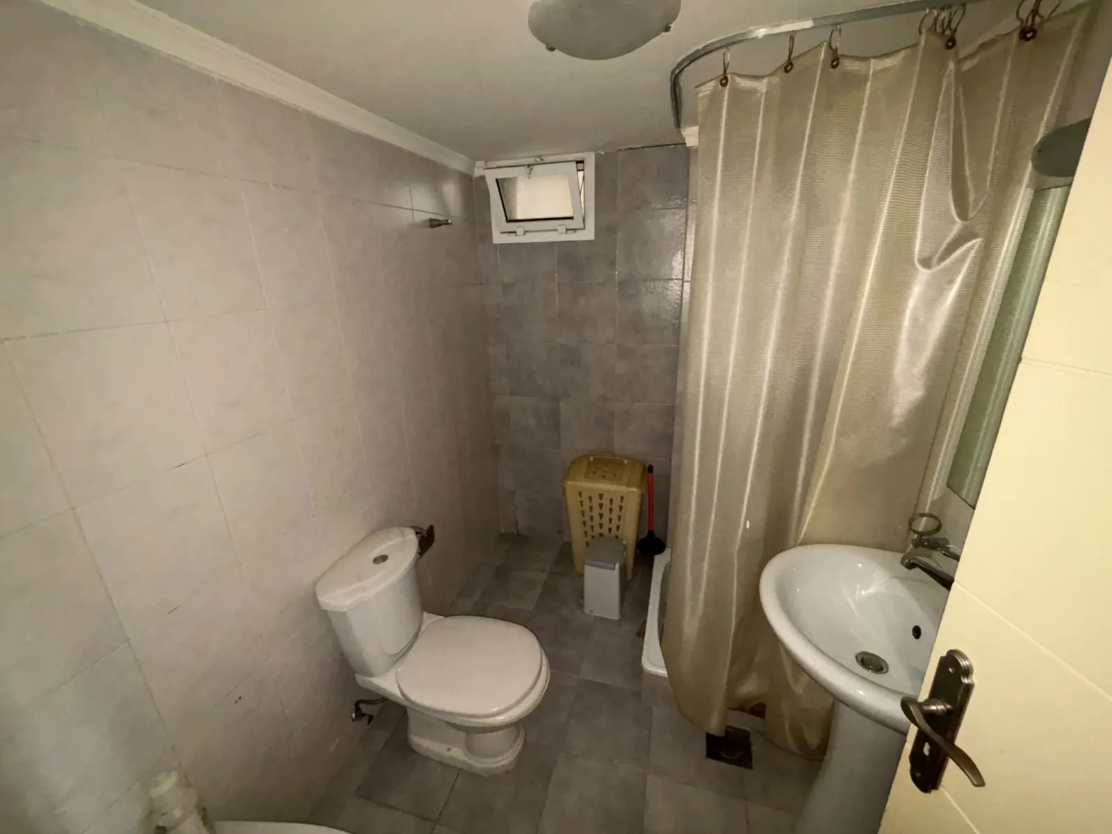 2-Bedroom Apartment For Sale in Antelias — الصورة 10