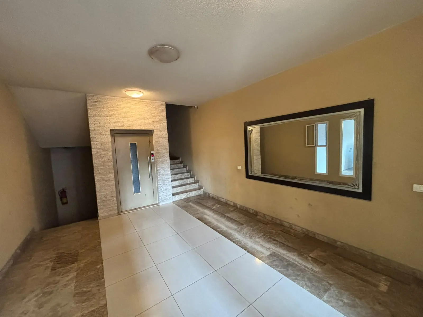 2-Bedroom Apartment For Sale in Antelias — الصورة 9