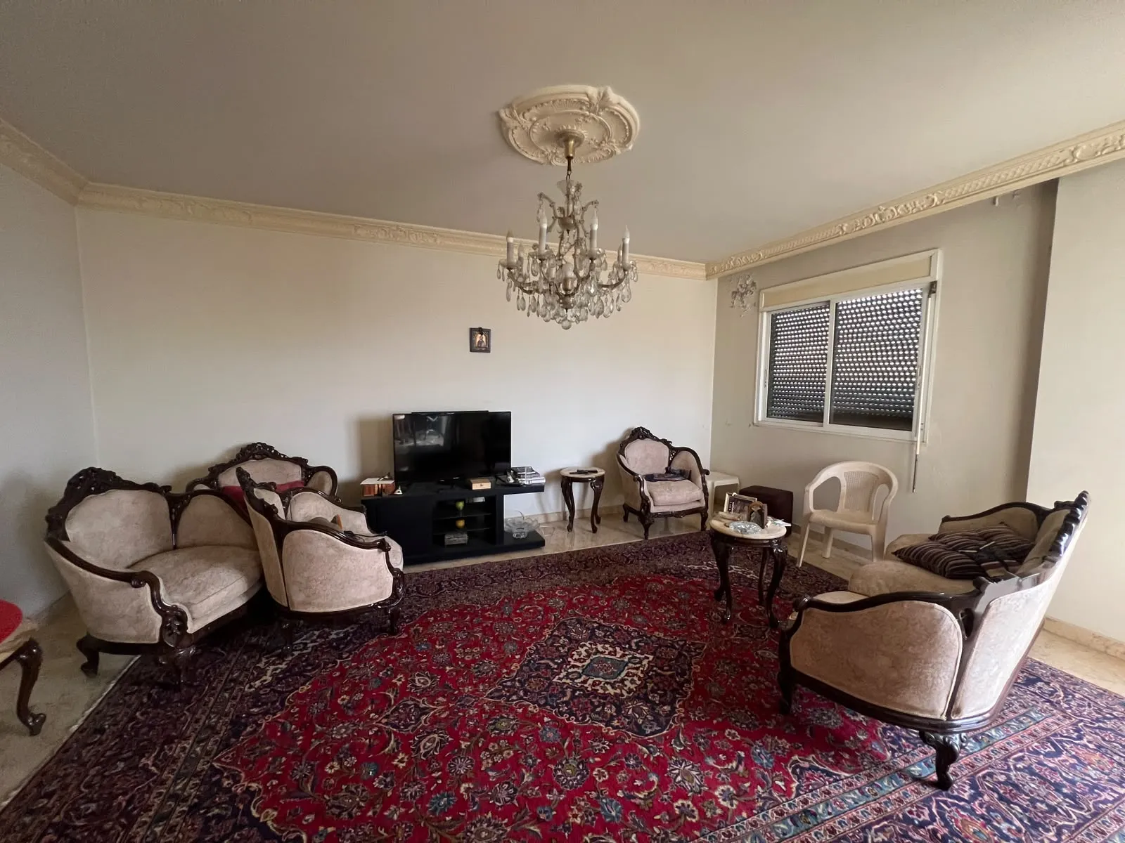 3-Bedroom Unfurnished Apartment For Sale in Hadath, Baabda — photo 2