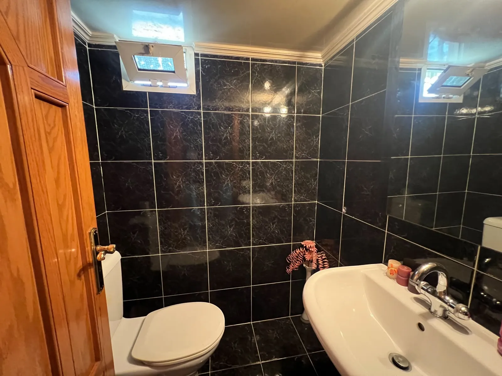 3-Bedroom Unfurnished Apartment For Sale in Hadath, Baabda — photo 9
