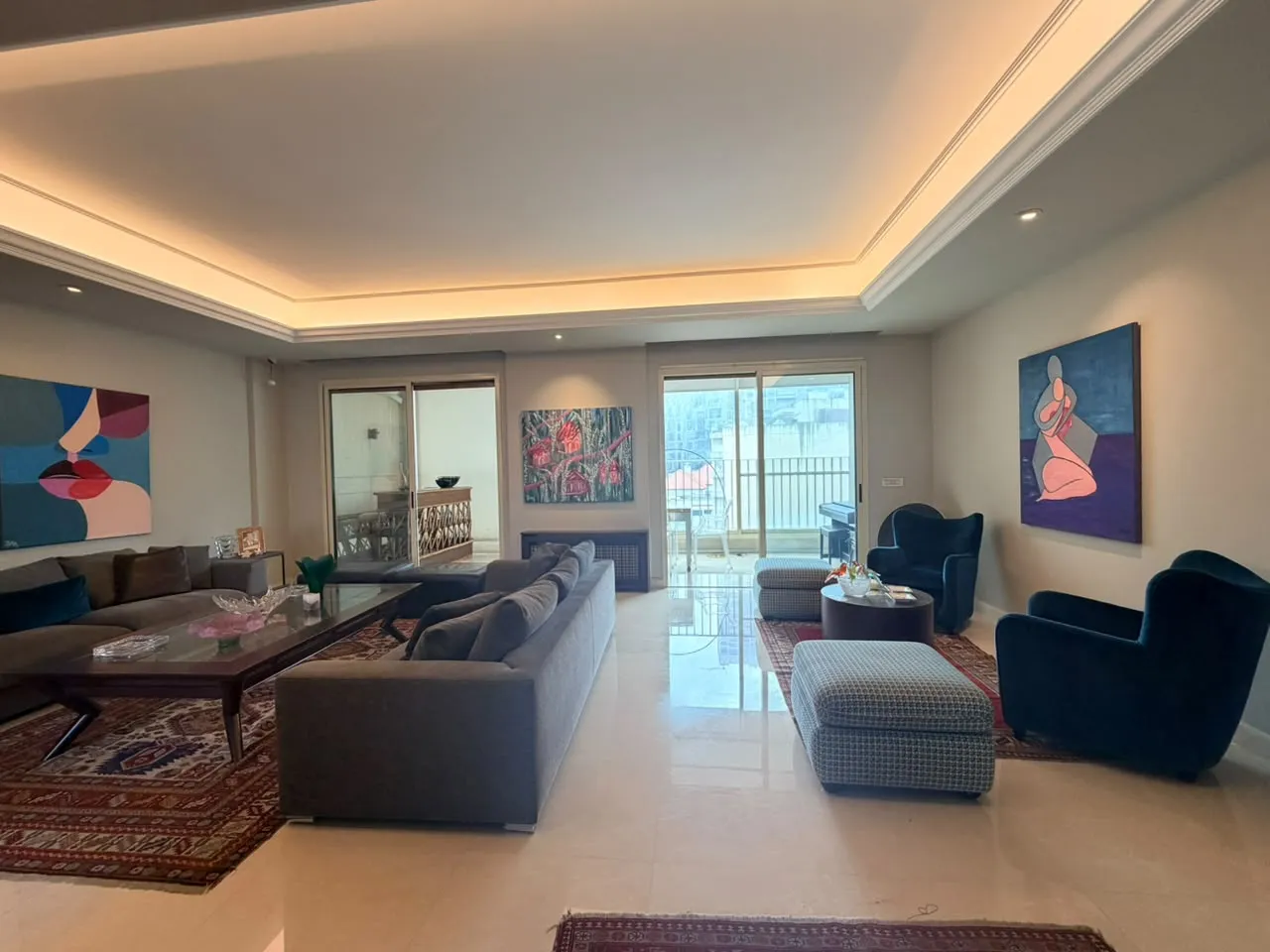 4-Bedroom Unfurnished Apartment For Sale in Achrafieh, Carré D'or — photo 4