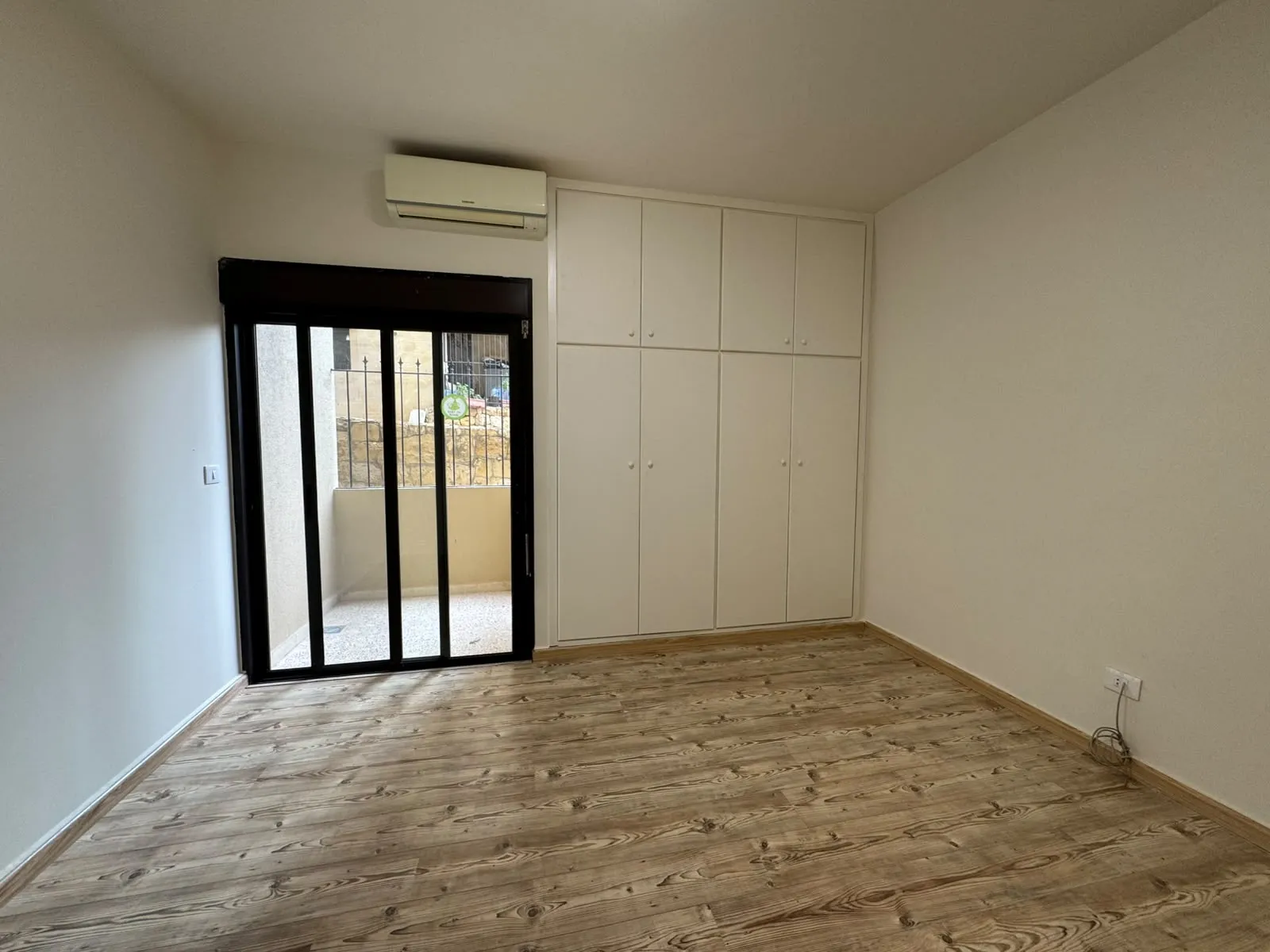 Unfurnished Apartment With Garden & Terrace For Rent in Mansourieh — الصورة 6