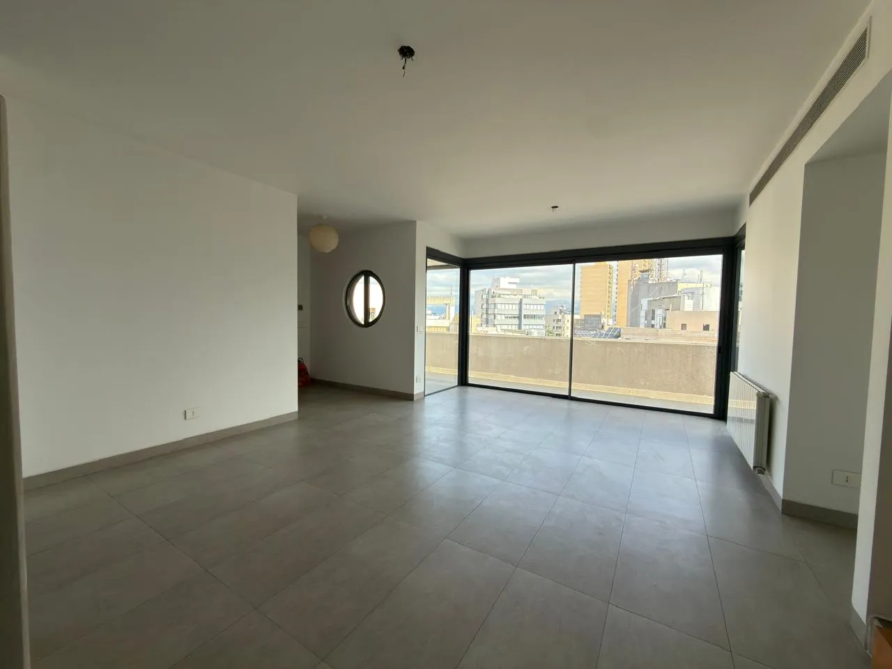 Luxurious Stunning Duplex For Sale in Achrafieh, Sassine — الصورة 5