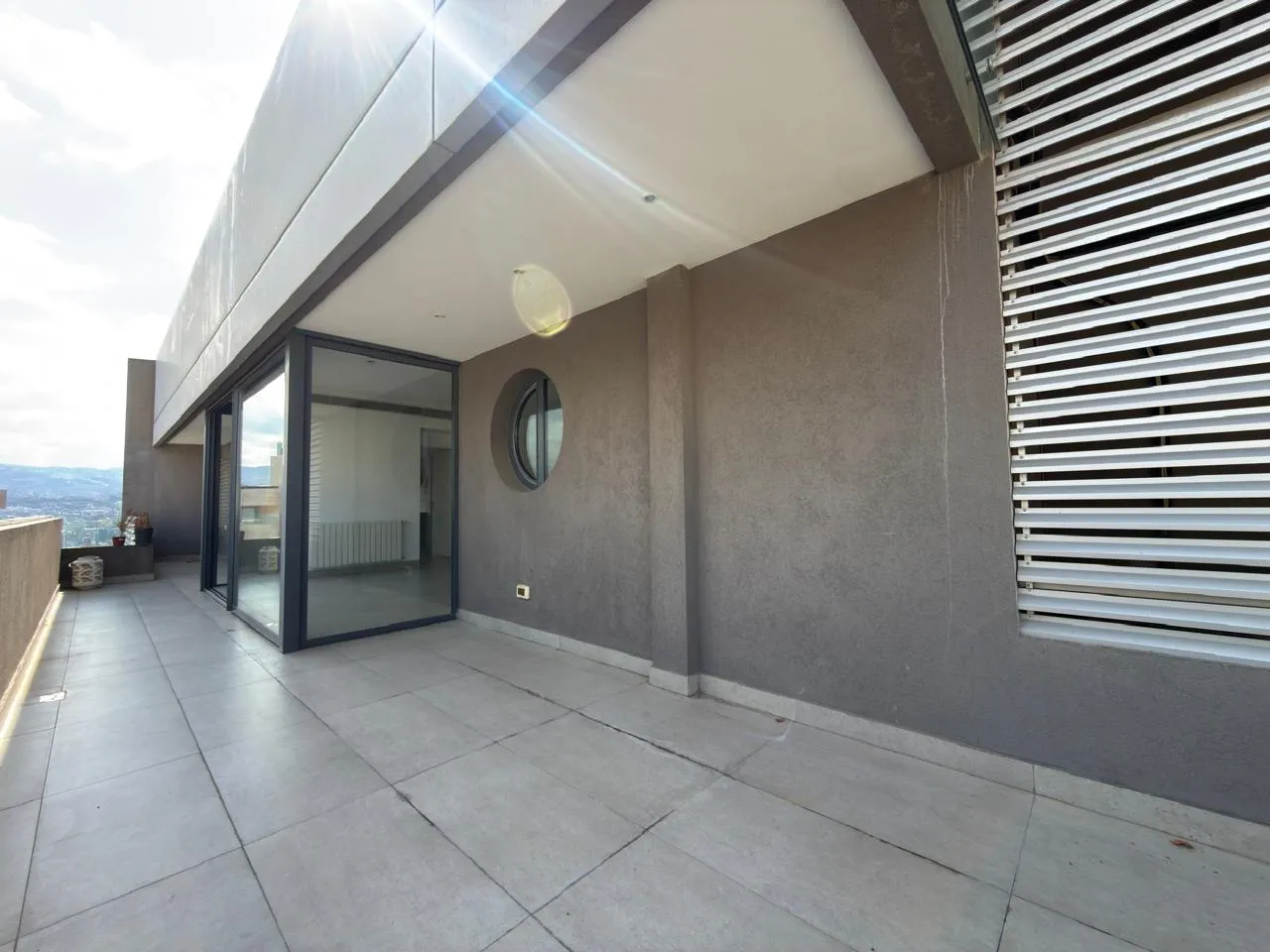 Luxurious Stunning Duplex For Sale in Achrafieh, Sassine — الصورة 7