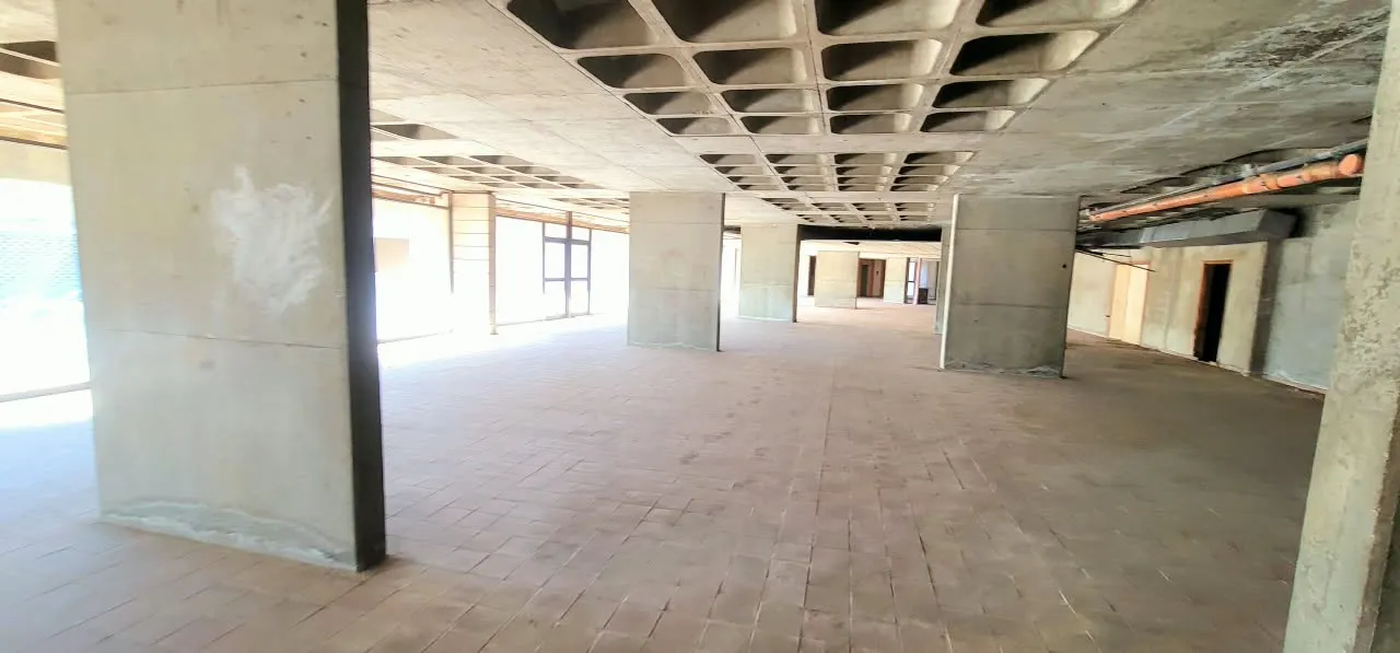 A 1,092 SQM Showroom For Sale in Ajaltoun — الصورة 4