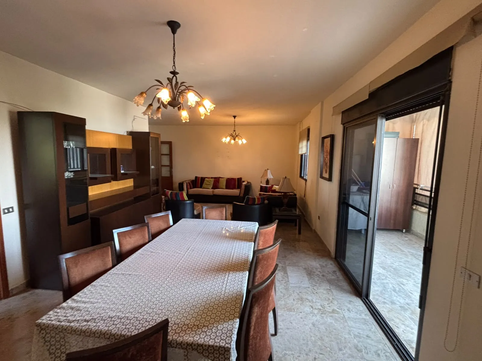 Semi-Furnished Apartment For Rent in Mtayleb — الصورة 6