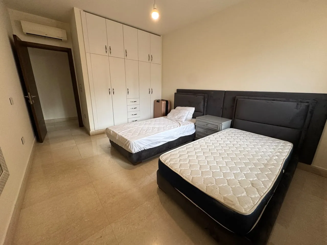 Brand New 3-Bedroom Apartment For Sale in Spears, Beirut — photo 4