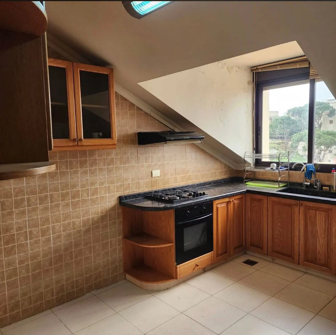 Catchy Price! Roof Apartment with Terrace For Sale in Baabdat — photo 5