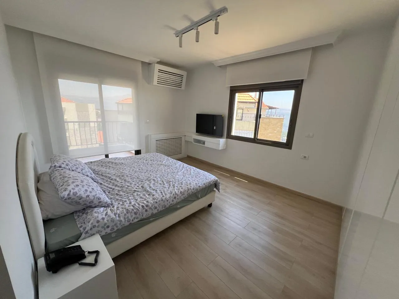 Furnished Apartment with Mountain View For Sale in Dahr El Sawan — الصورة 6