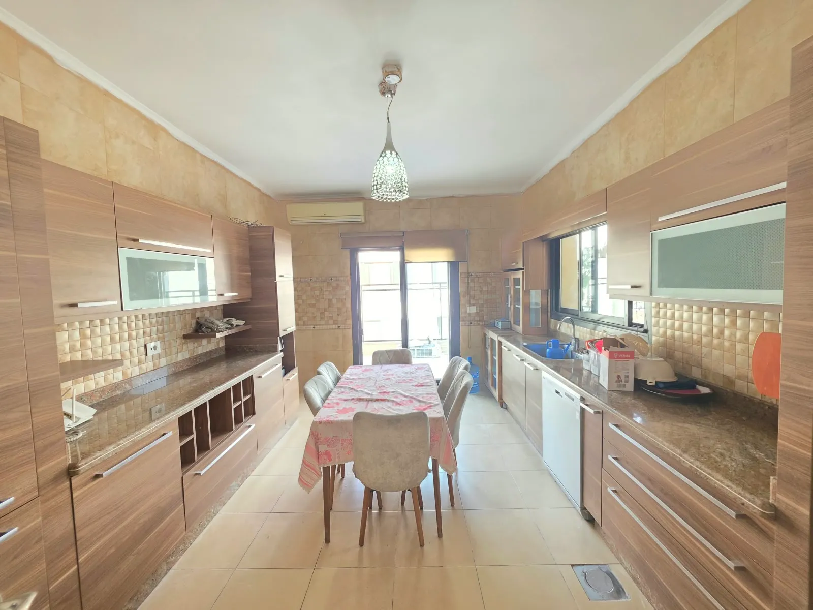 Luxurious Furnished Apartment For Rent in Rihaniyeh, Baabda — الصورة 5