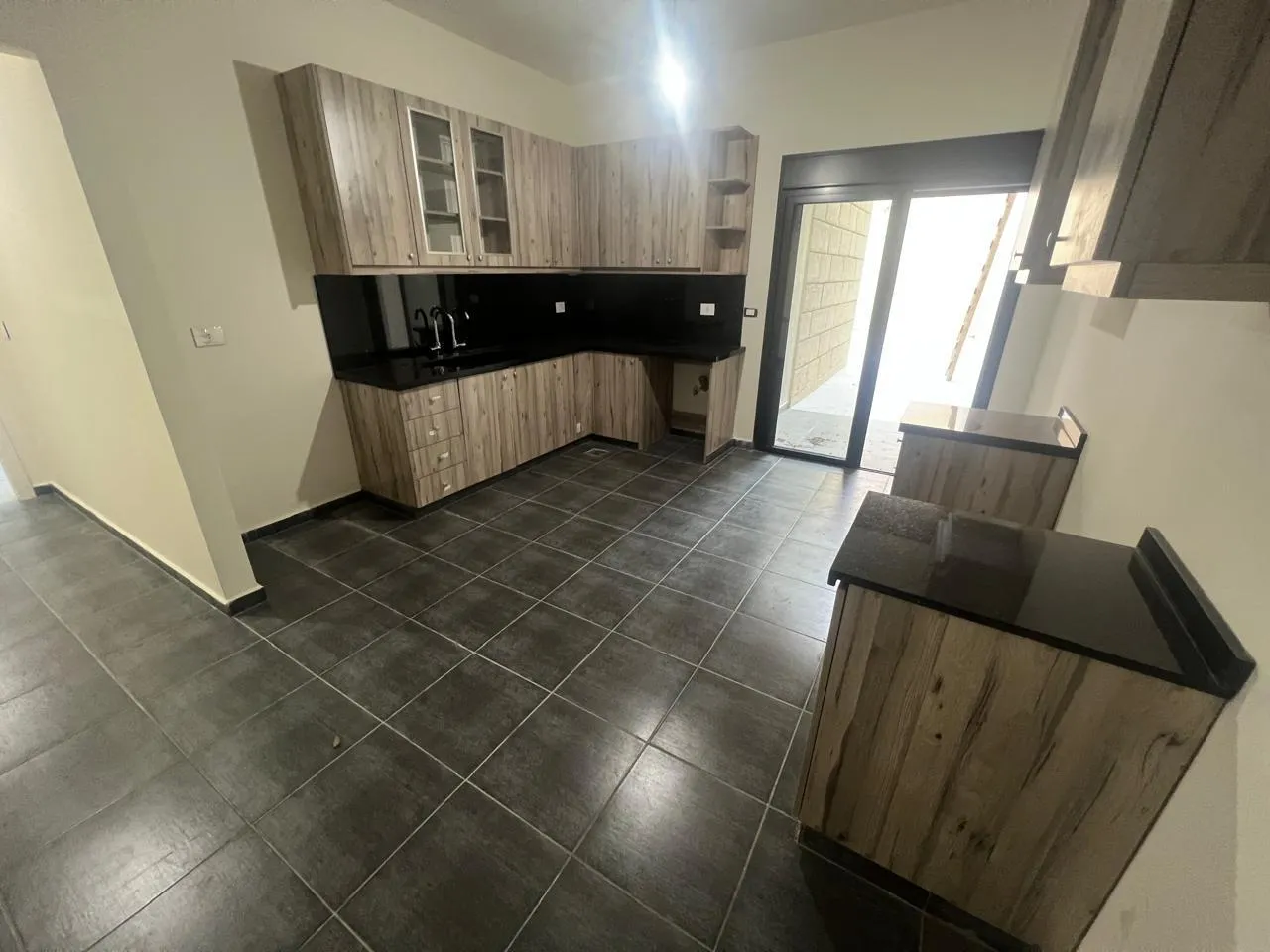 Brand New Apartment with Terrace For Sale in Baabdat — الصورة 2