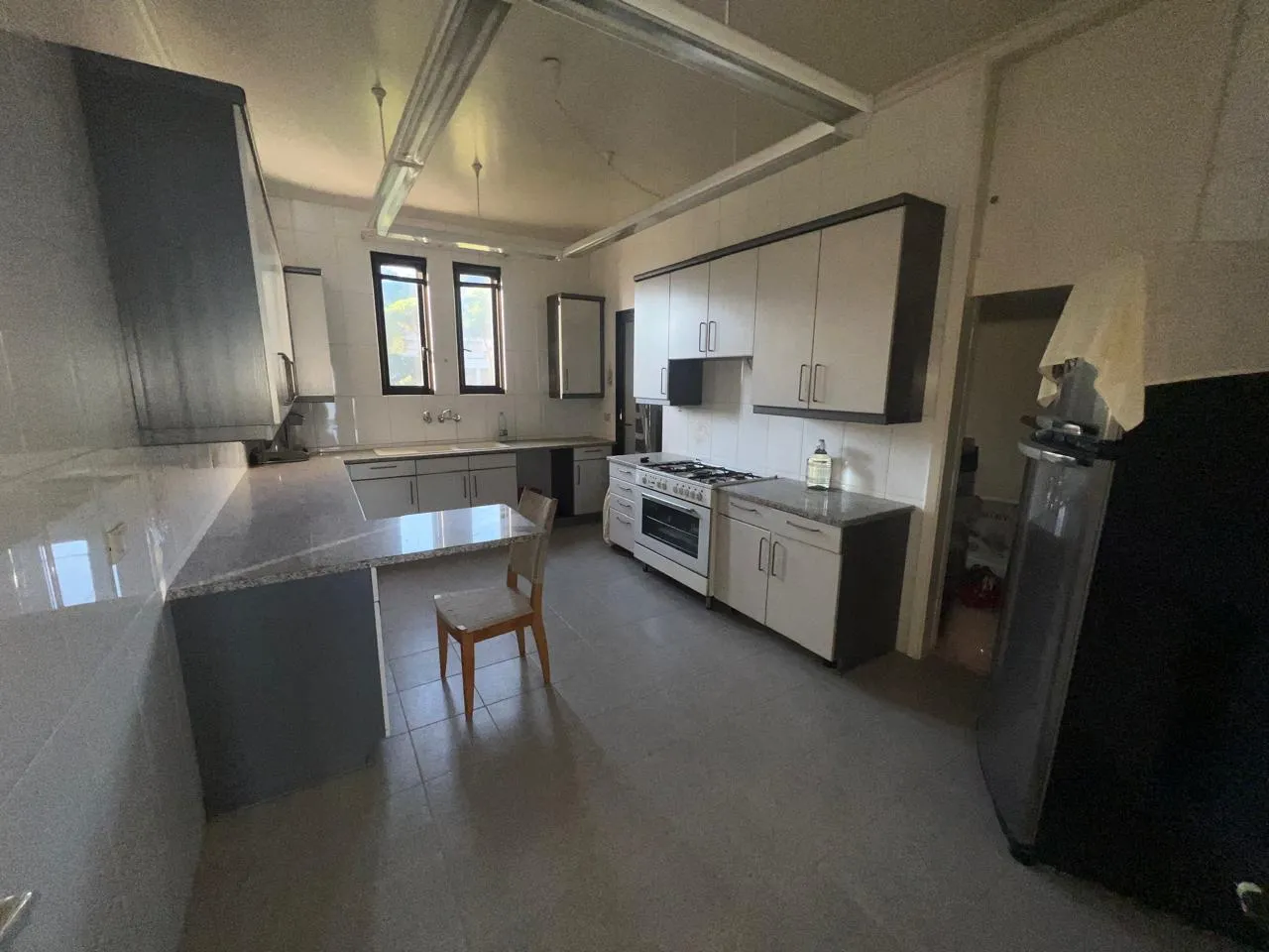 Unfurnished Apartment with Unblockable View For Sale in Baabdat — الصورة 5