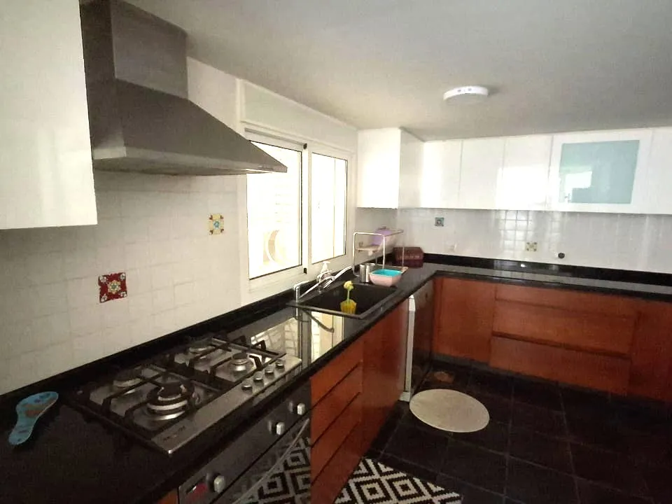 Duplex Fully Furnished With Terrace For Rent in Dbayeh — الصورة 6