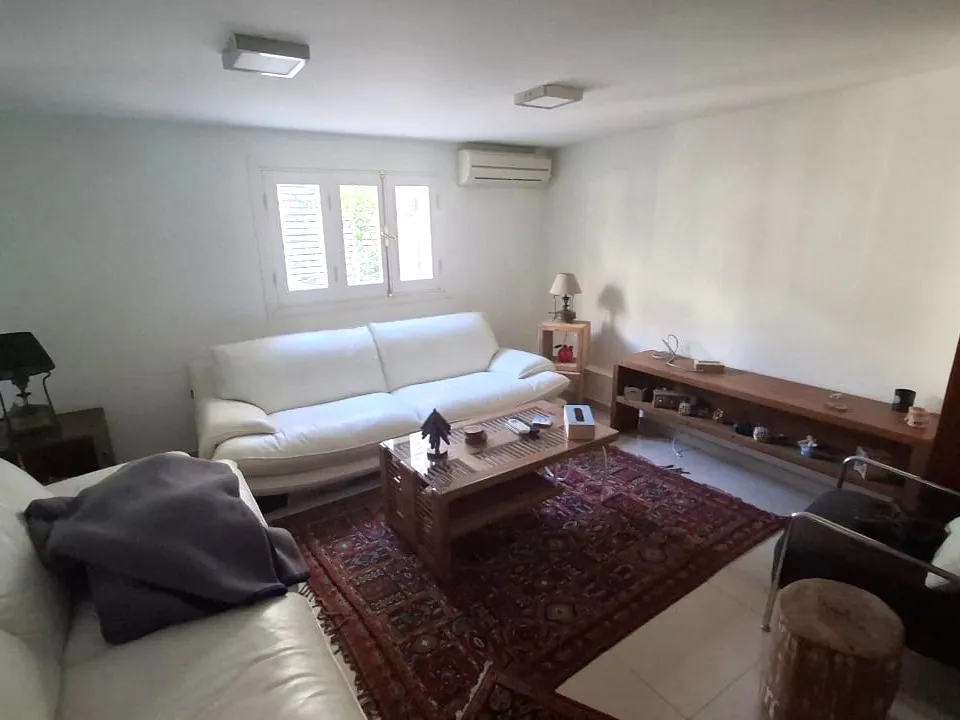 Duplex Fully Furnished With Terrace For Rent in Dbayeh — الصورة 8