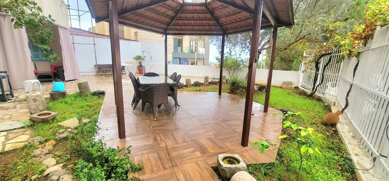 Spacious Apartment With Garden For Sale in Ajaltoun — الصورة 7