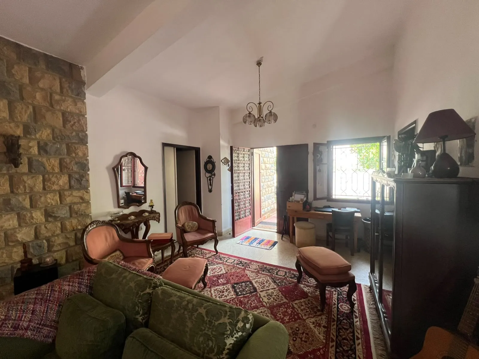 Stand-Alone House with Beautiful Garden For Sale in Baabdat — الصورة 8