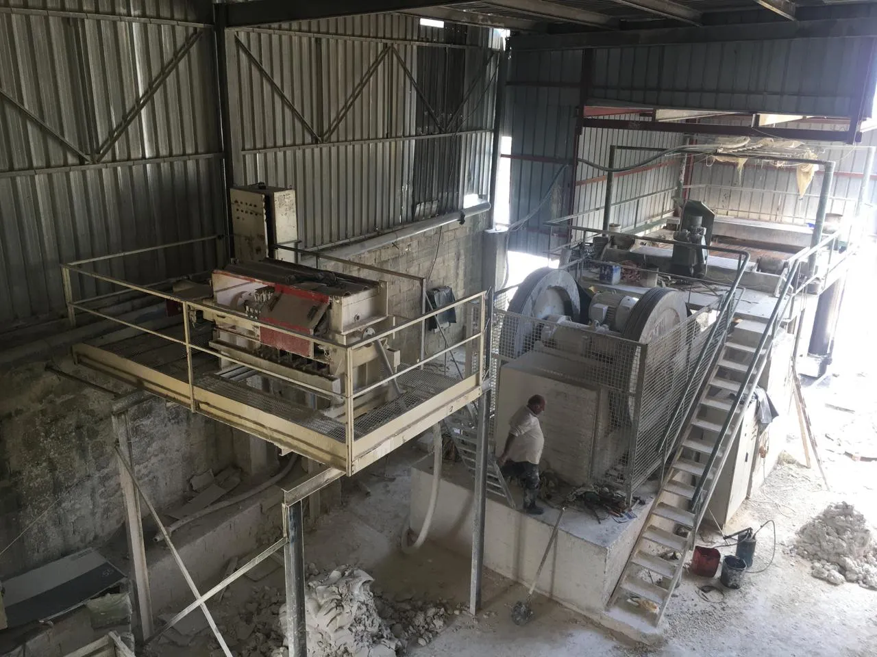 Fully Operating Stone Factory For Sale in Hosrayel — الصورة 8