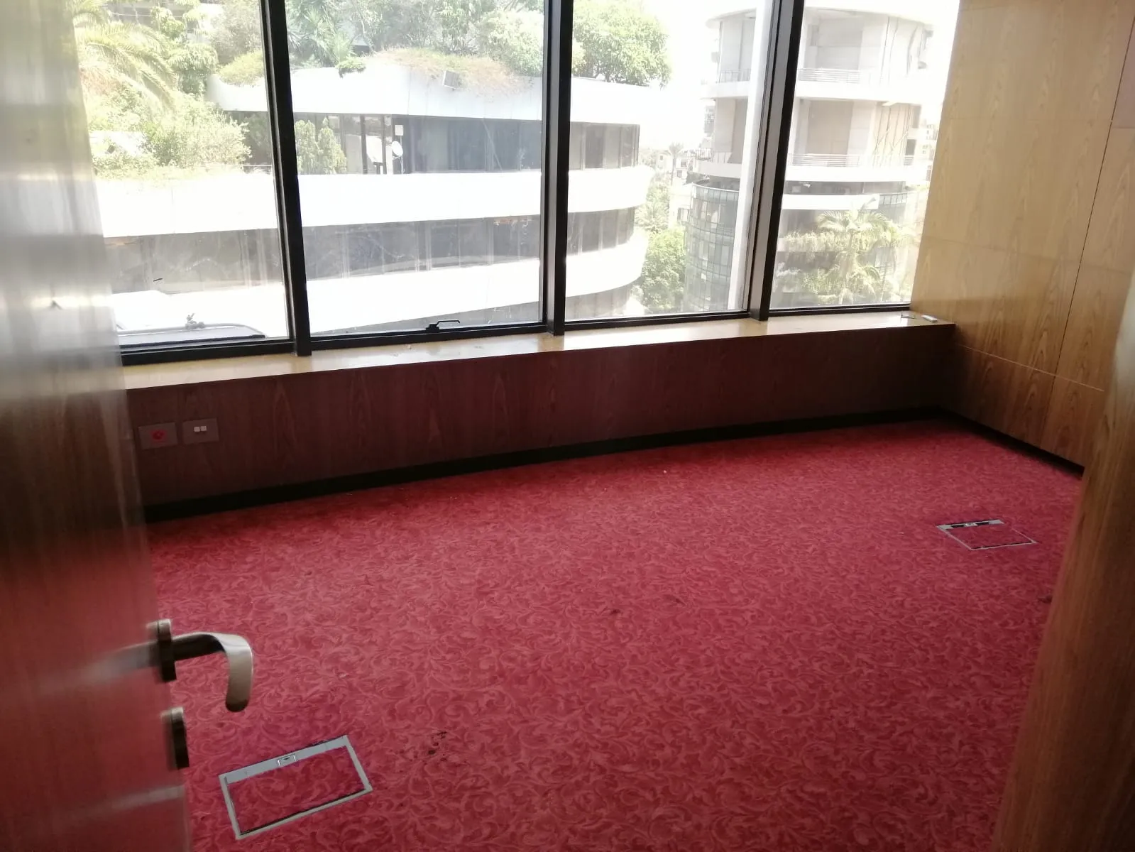 Office For Sale in Prime Location in Achrafieh, St. Nicolas — photo 9