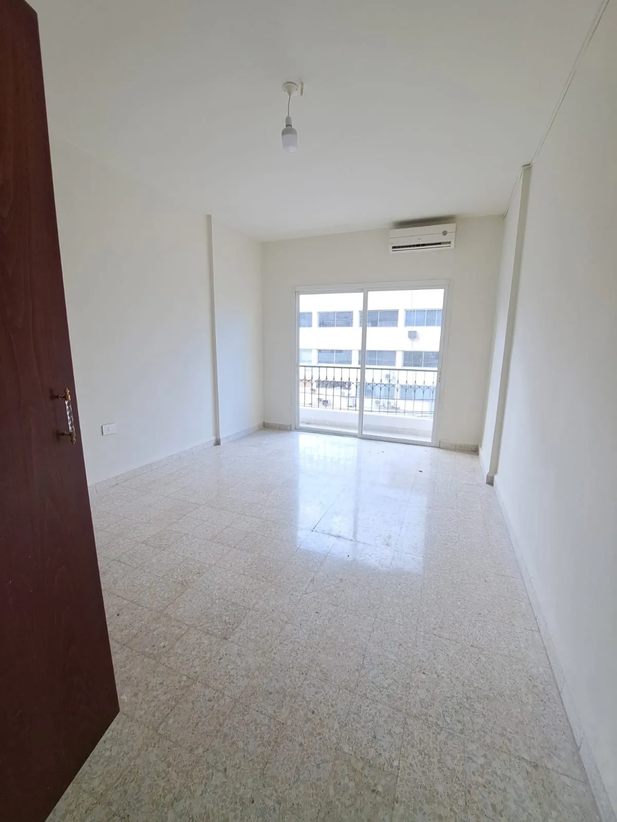 40 SQM Apartment for Rent – Sin El Fil/Horch Tabet — الصورة 1