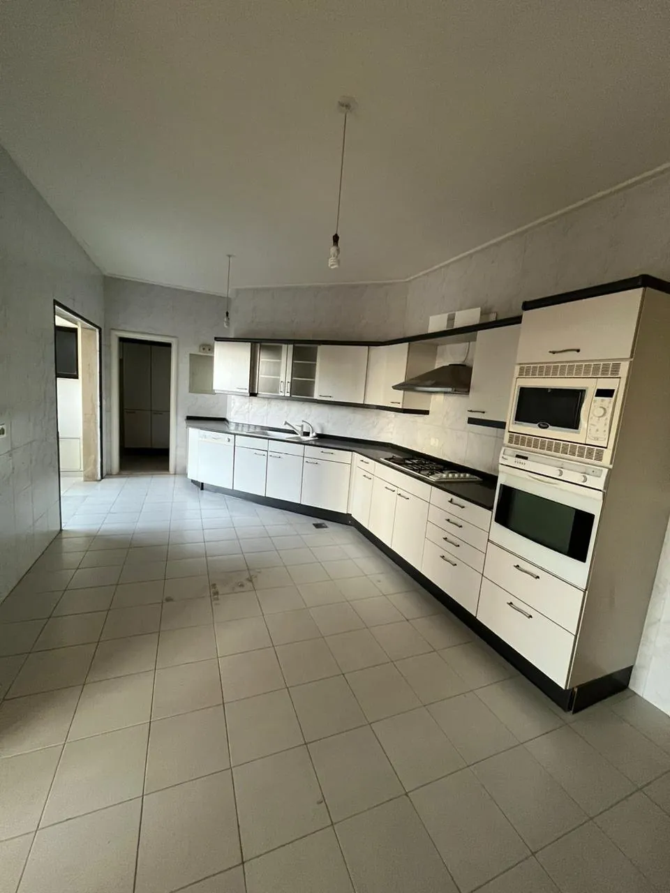 300 SQM Apartment for Sale – Broumana — photo 2