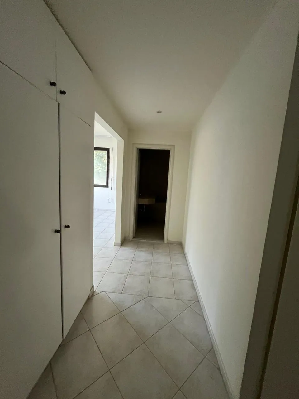 300 SQM Apartment for Sale – Broumana — photo 4