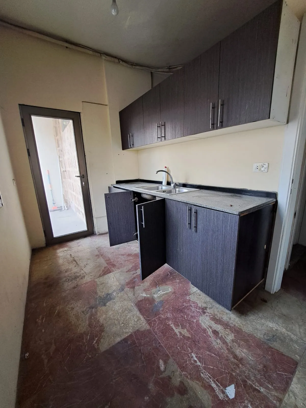 70 SQM Shop for Sale – Dekweneh — photo 4