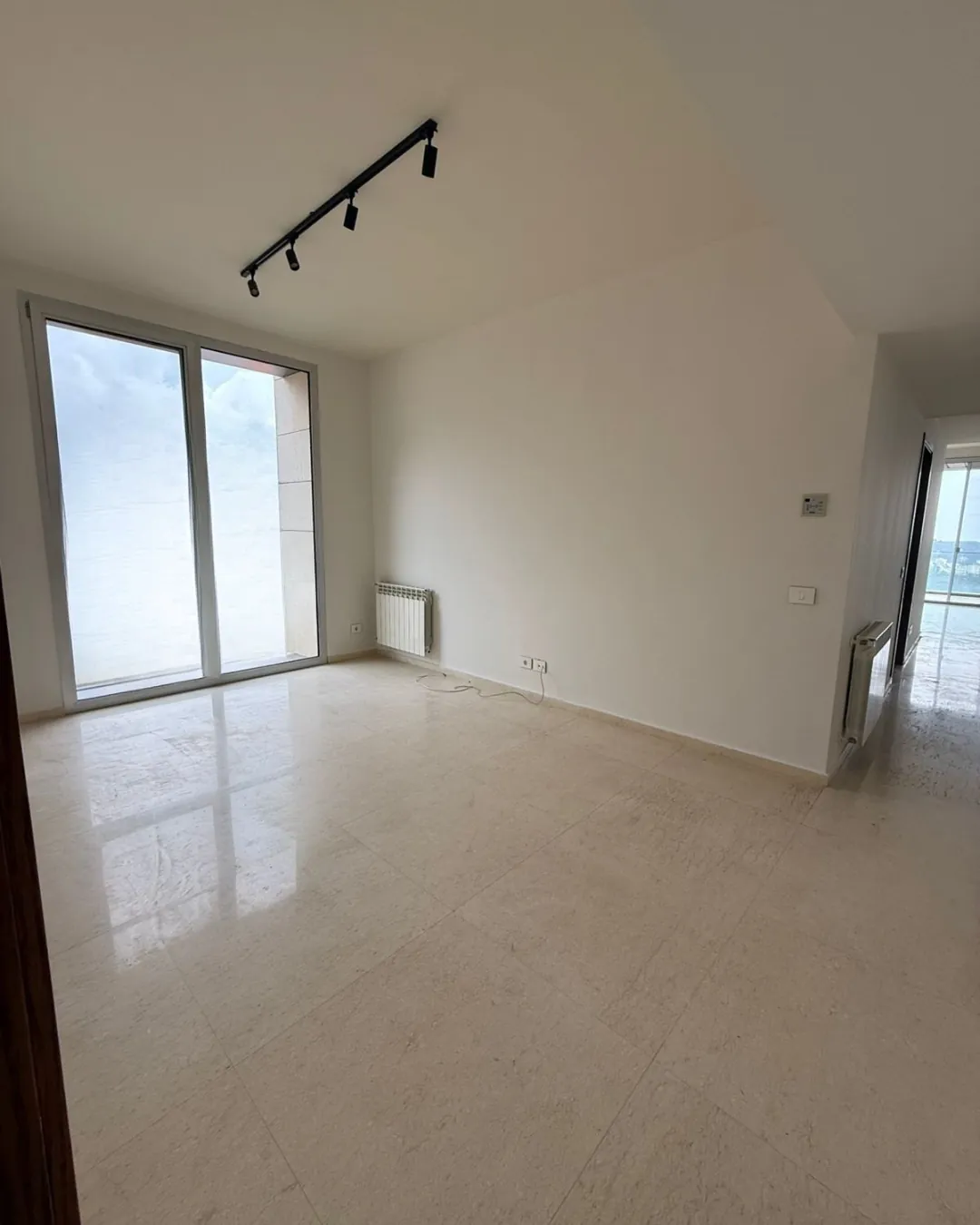 250 SQM Apartment for Rent – Monteverde